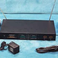 Mic không dây Bose BS-777, âm thanh trung thực - truyền cảm
